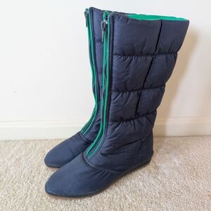 Women's Sz 7 Vintage Sporto Navy and Green Zip Up Puffy Winter Boots